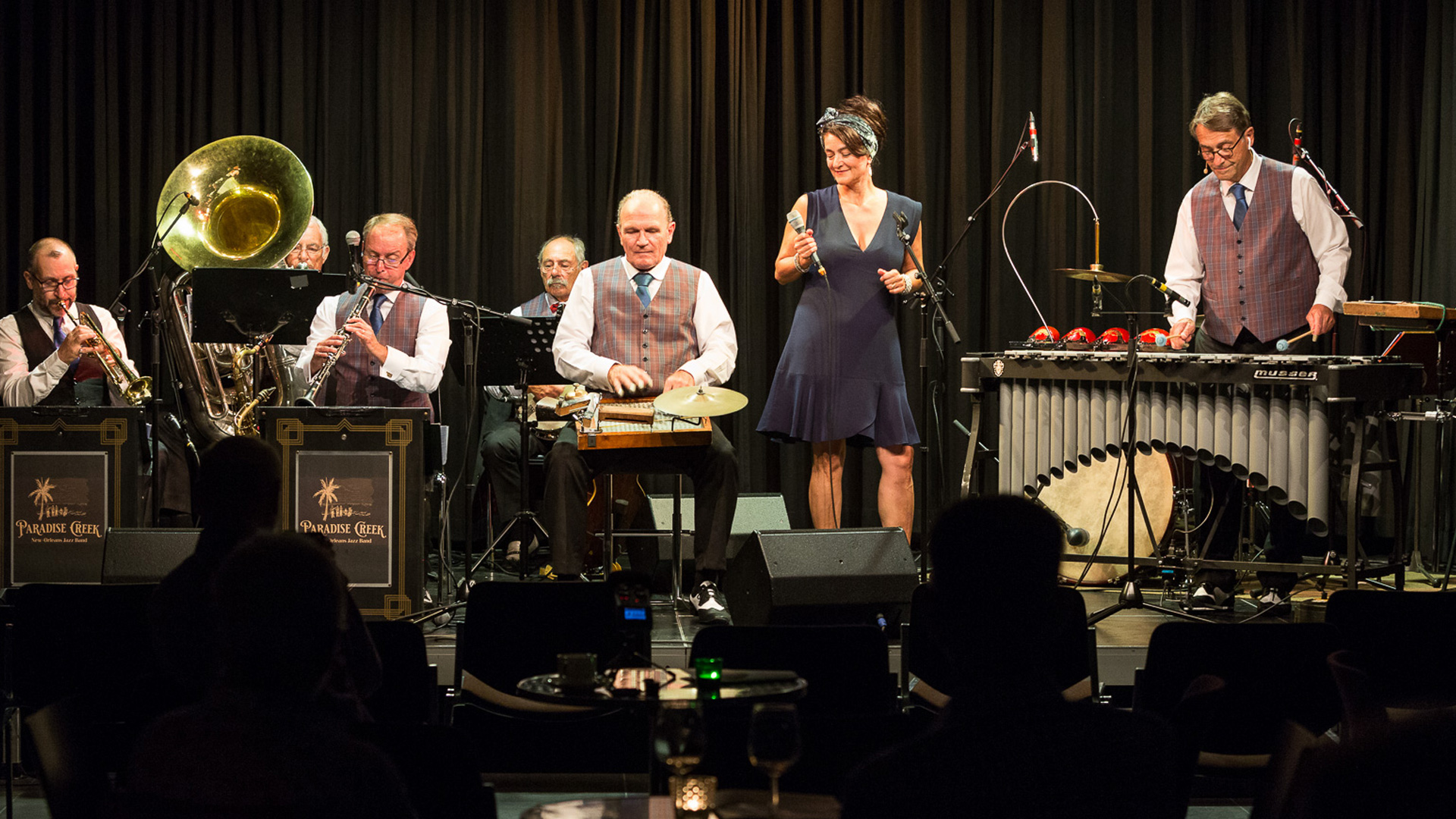 Concert Paradise-Creek Jazz Band